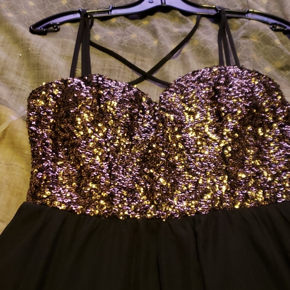 Speechless sequence dress. - Picture 3 of 3
